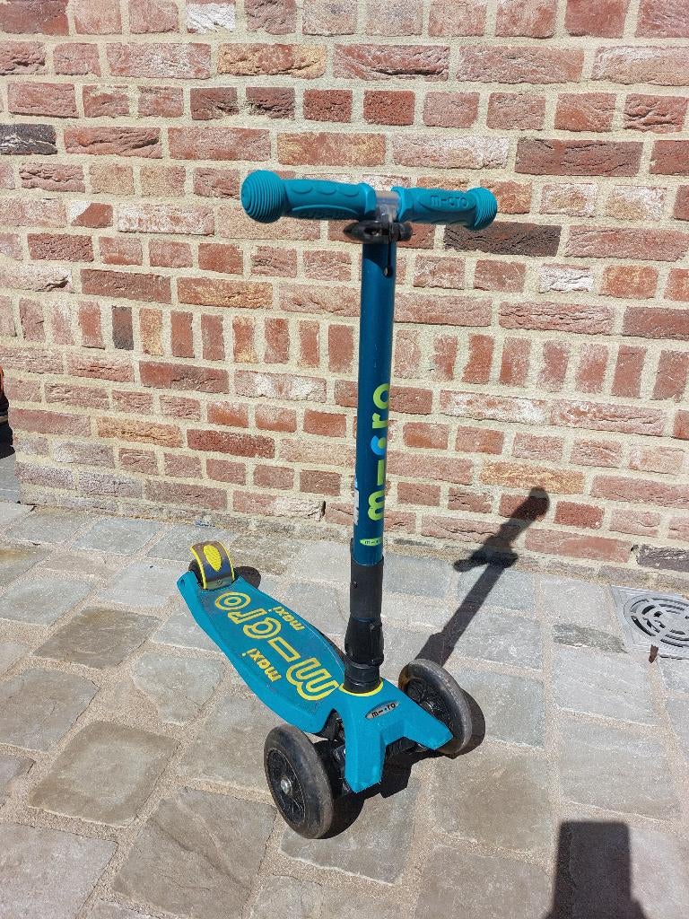 Maxi Micro step Deluxe inklapbaar LED - 3-wiel kinderstep, Fietsen en Brommers, Steps, Ophalen, Zo goed als nieuw, Gewone step