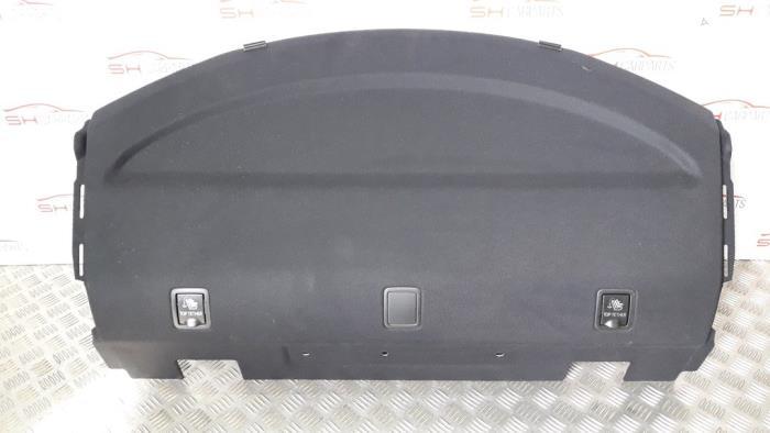 Plage arrière d'un Mercedes CLA, 3 mois de garantie, Utilisé, -, -