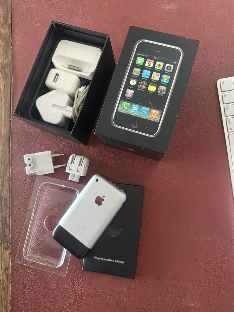iphone 2g 1st generation 16gb original box, Télécoms, Téléphonie mobile | Apple iPhone, Enlèvement ou Envoi, Comme neuf