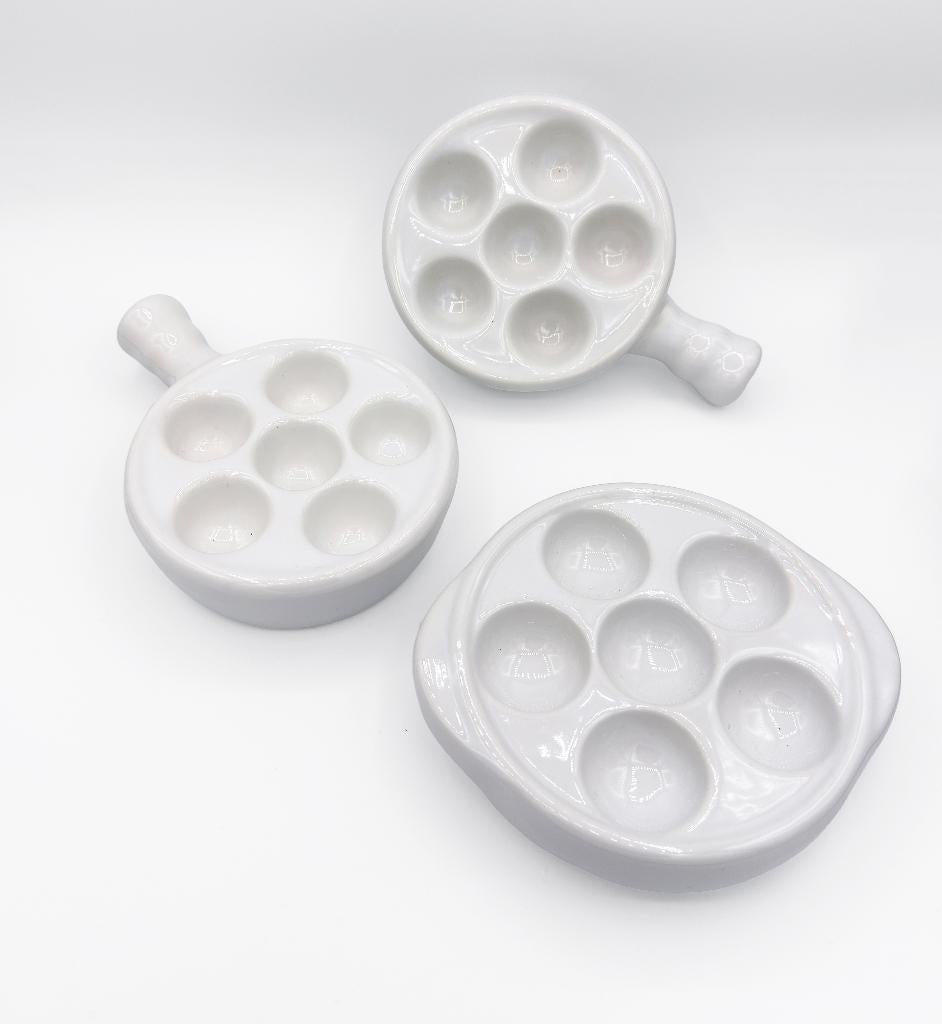 Ensemble de 3 assiettes à escargots / bols à escargots, Maison & Meubles, Cuisine | Vaisselle, Utilisé, Balance ou Balances, Porcelaine