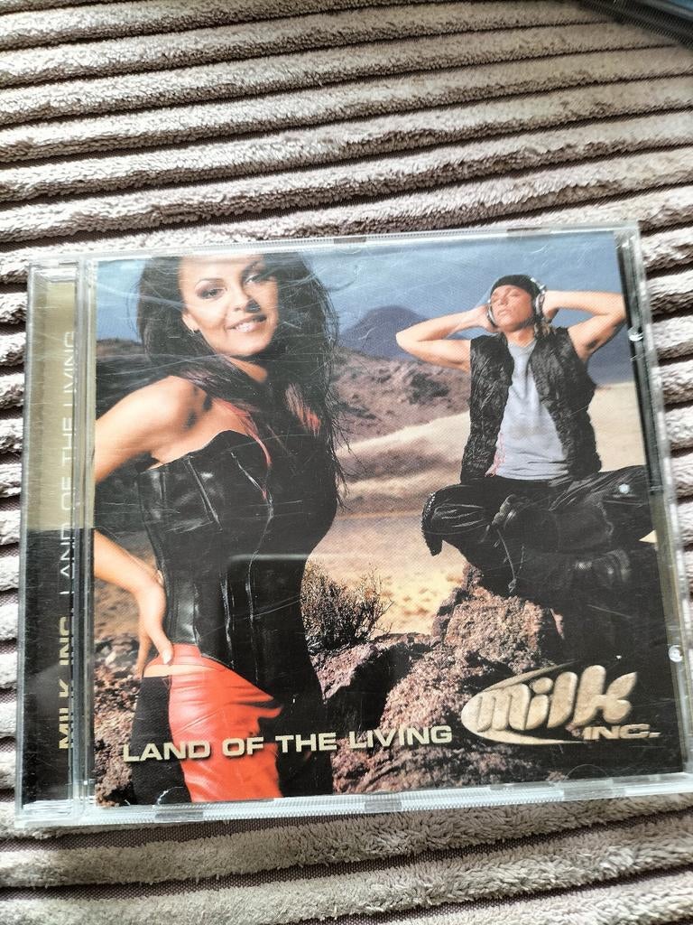 CD Milk Inc avec le tube Walk on Water et d'autres chansons, CD & DVD, Envoi