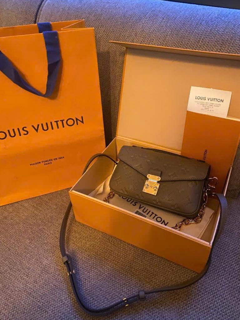 Louis Vuitton Tas Handtas pochette metis east west smoke, Handtassen en Accessoires, Tassen | Damestassen, Ophalen of Verzenden