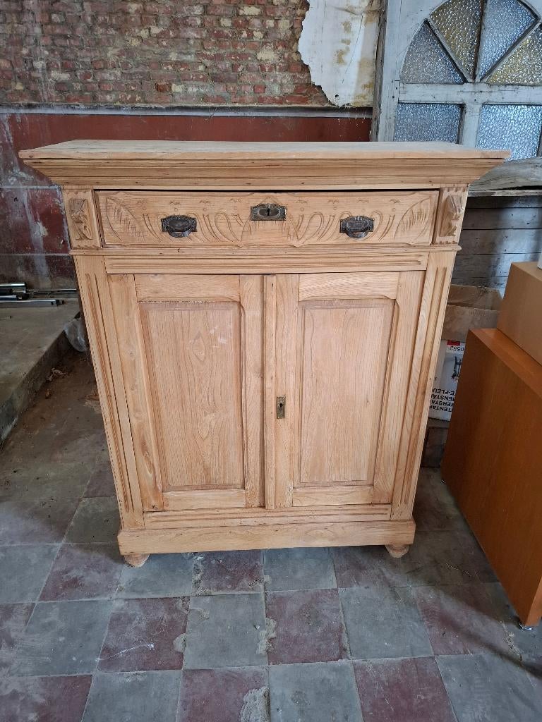 Oude meidenkast olm, Ophalen