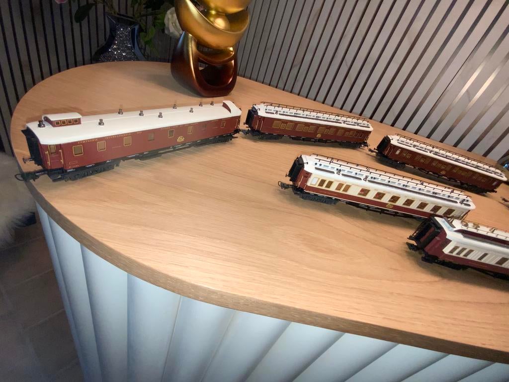 RARE ENSEMBLE  DE 6 VOITURES CIWL LILIPUT etat neuf, Hobby & Loisirs créatifs, Trains miniatures | HO, Enlèvement ou Envoi, Courant continu