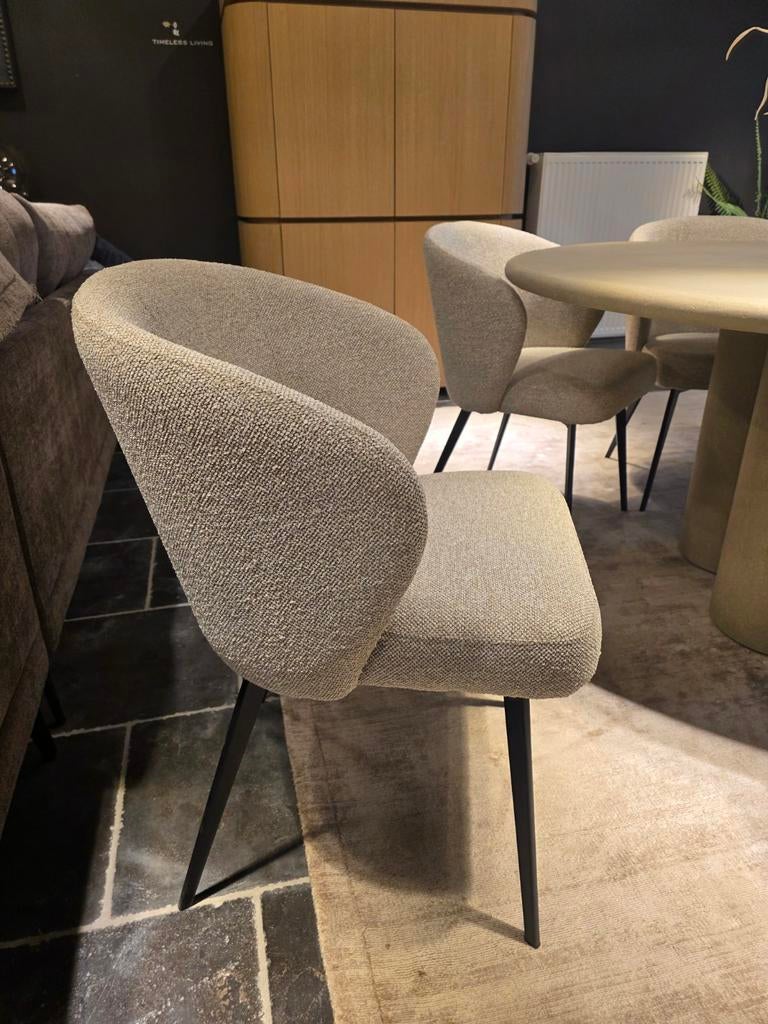 6 stuks eetkamerstoelen Toonzaalmodel, Ophalen