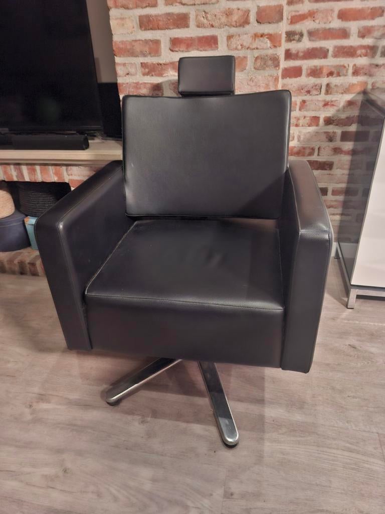 Kappersstoel met barbersfunctie, Huis en Inrichting, Ophalen