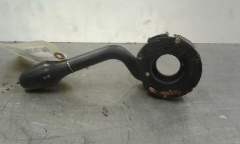 COMMUTATEUR CLIGNOTANT Seat Cordoba Vario Facelift (6K5), Utilisé, Seat