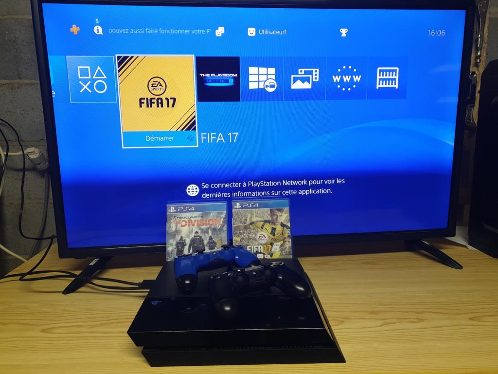 PS4 + 2 jeux + 2 manettes + TV, Enlèvement