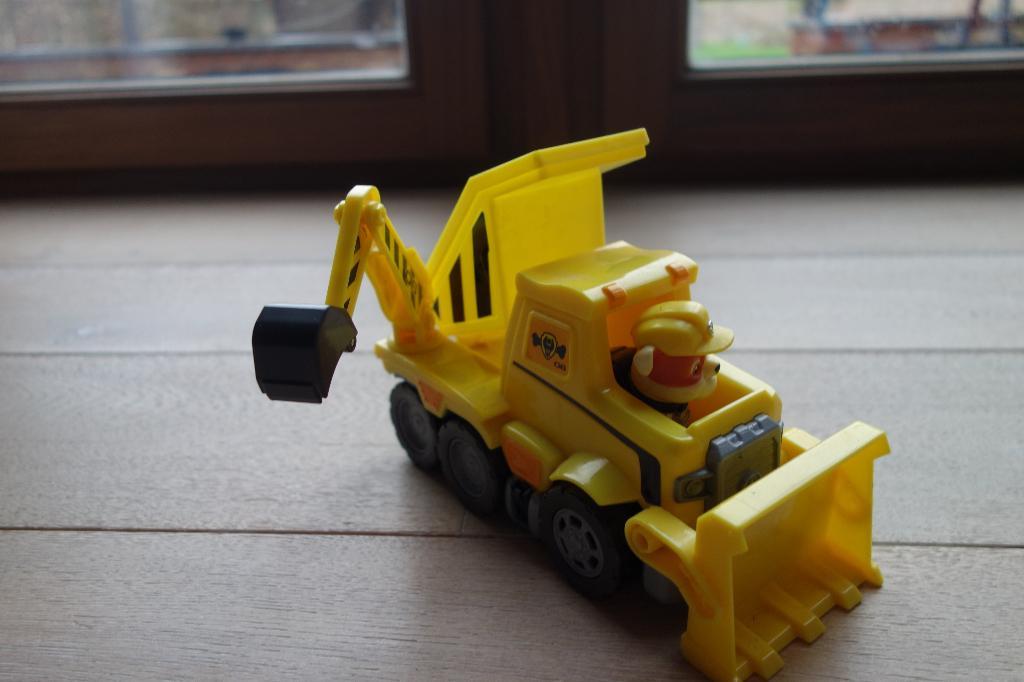 Paw Patrol Bull Dozer Rubble, Kinderen en Baby's, Ophalen, Zo goed als nieuw