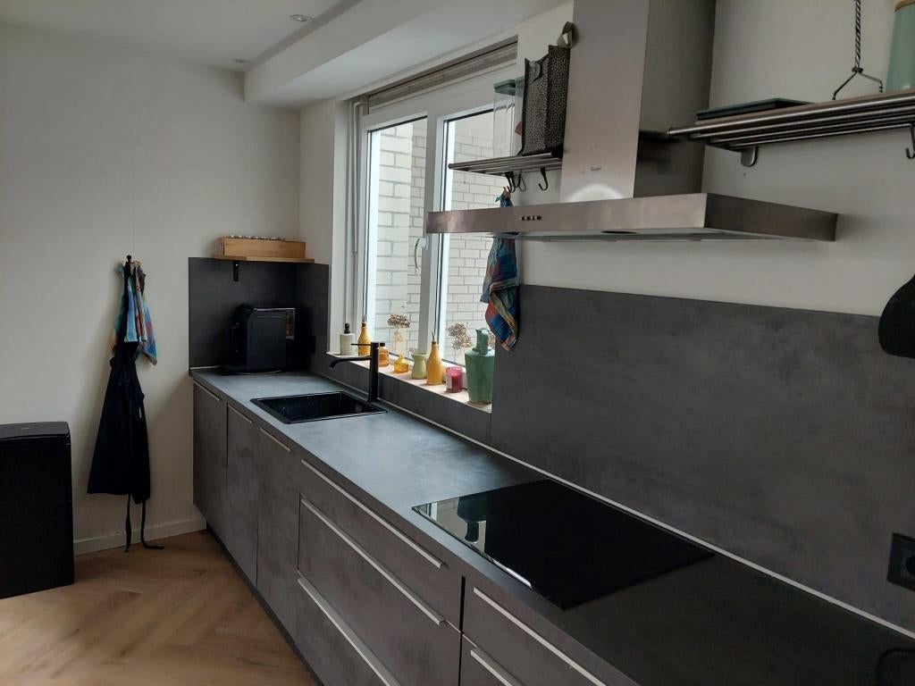 Moderne Betonlook Keuken met Whirlpool ApparatenGEDEMONTEERD, Huis en Inrichting, Enkelwandige keuken, Ophalen of Verzenden, Zo goed als nieuw
