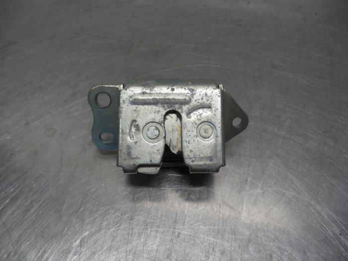 Slotmechaniek Achterklep van een Toyota Yaris (Yaris 1 00-), Gebruikt, -, -, Ophalen of Verzenden