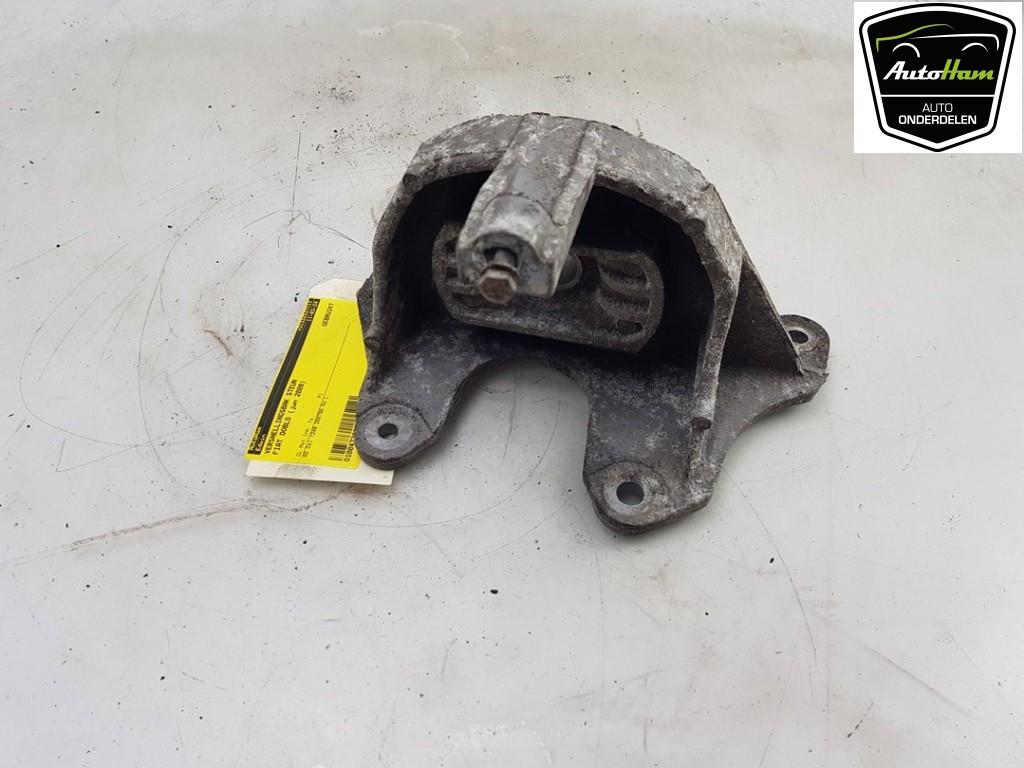 SUPPORT BOITE DE VITESSES Doblo Cargo (223) (|46759737|), Autos : Pièces & Accessoires, Suspension & Châssis, Fiat, Utilisé