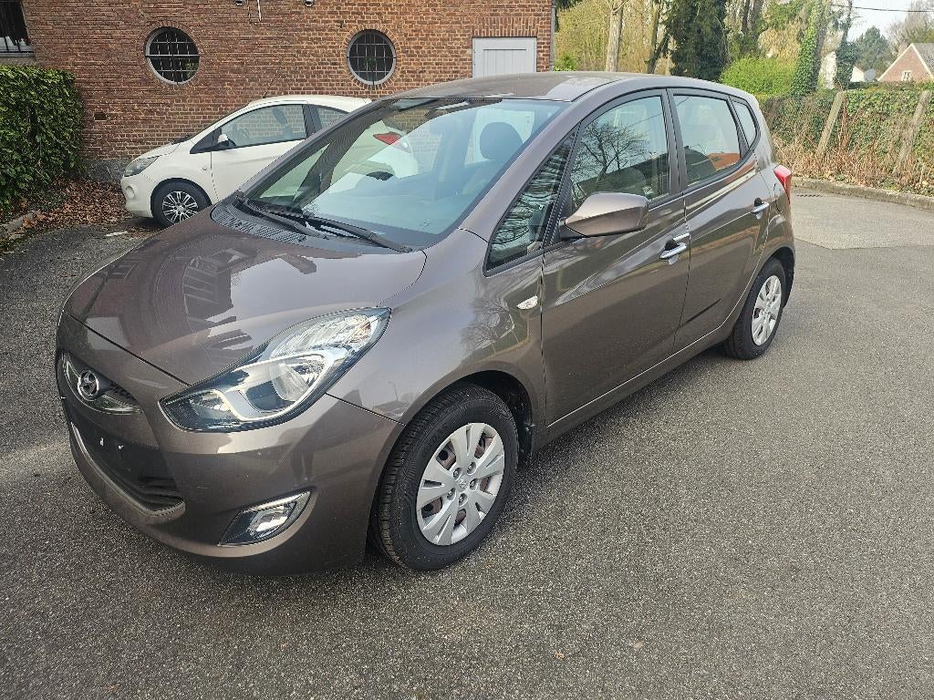 HYUNDAI IX20, Achat, Beige, Entreprise, Boîte manuelle