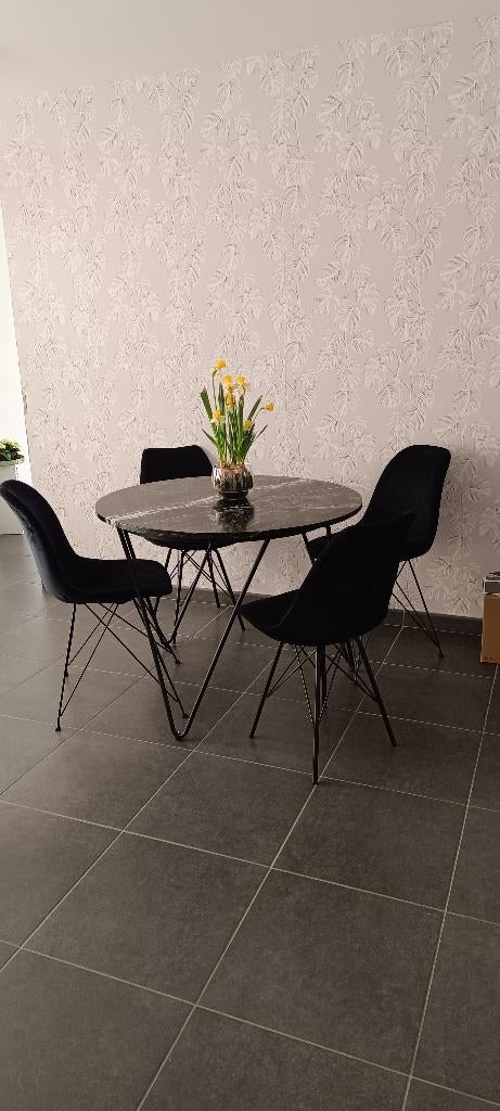 tafel met 4 stoelen, Huis en Inrichting, Tafels | Eettafels, Ophalen, Zo goed als nieuw, Rond