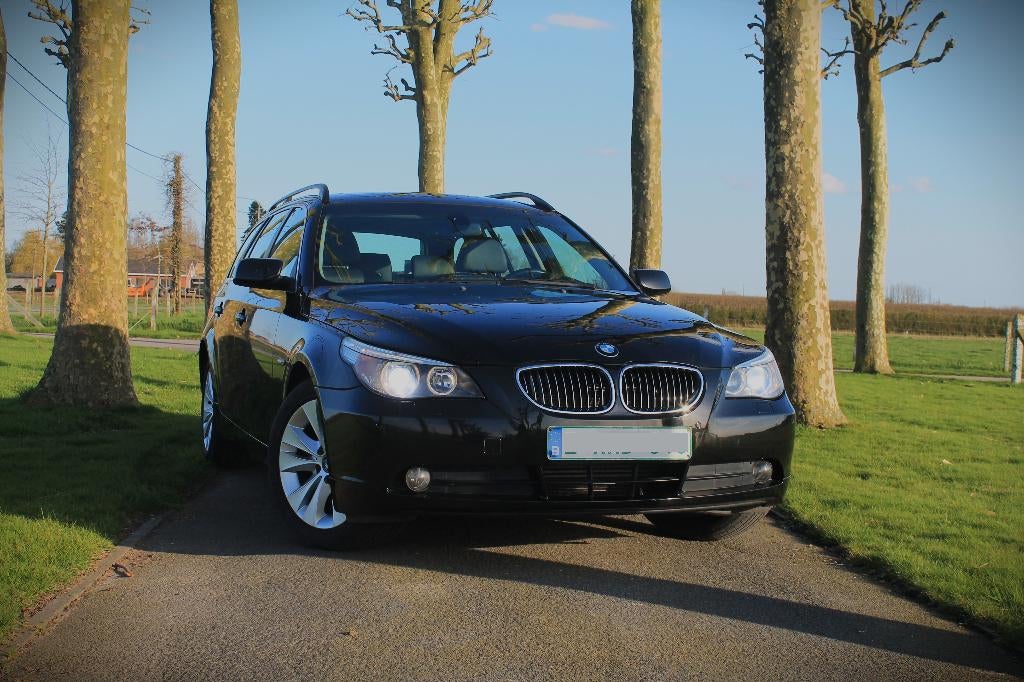 BMW E61 523i bomvol opties, Auto's, BMW, Achterwielaandrijving, Leder en Stof, Particulier, 6 cilinders