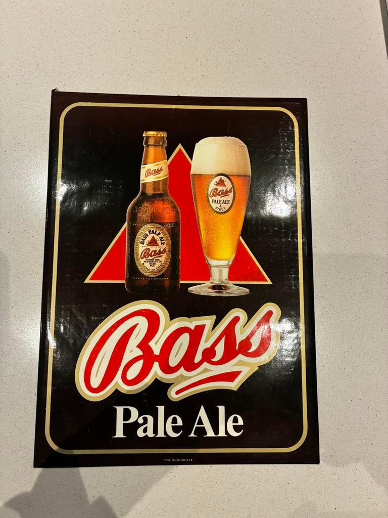 vintage reclamebord Britse biermerk Bass Pale Ale. 28x39cm, Verzamelen, Ophalen, Zo goed als nieuw, Reclamebord