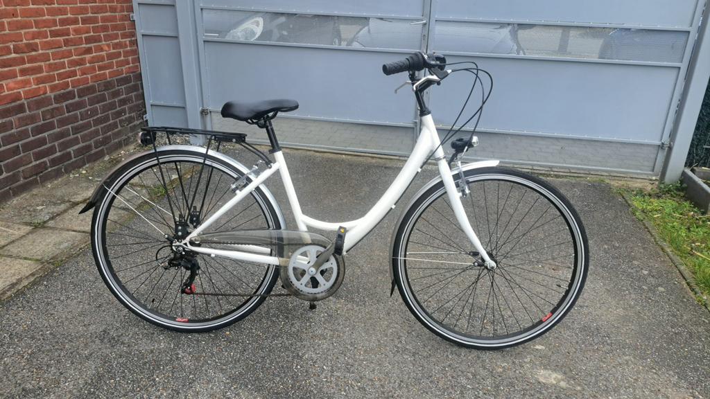 Witte dames en of meisjesfiets 28 inch, Fietsen en Brommers, Ophalen, Gebruikt, Versnellingen