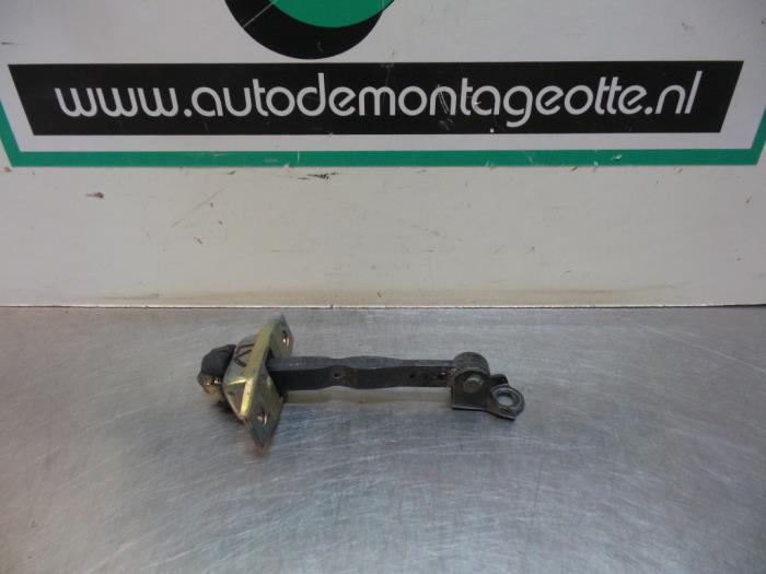 Deurvanger 2Deurs links van een Toyota Corolla (Corolla 96-), Auto-onderdelen, Carrosserie, Toyota, Gebruikt, 3 maanden garantie