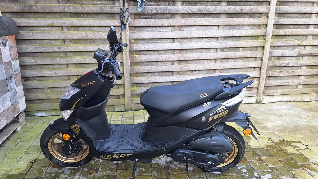 Brommer GTS ENZO, Fietsen en Brommers, Ophalen, Zo goed als nieuw
