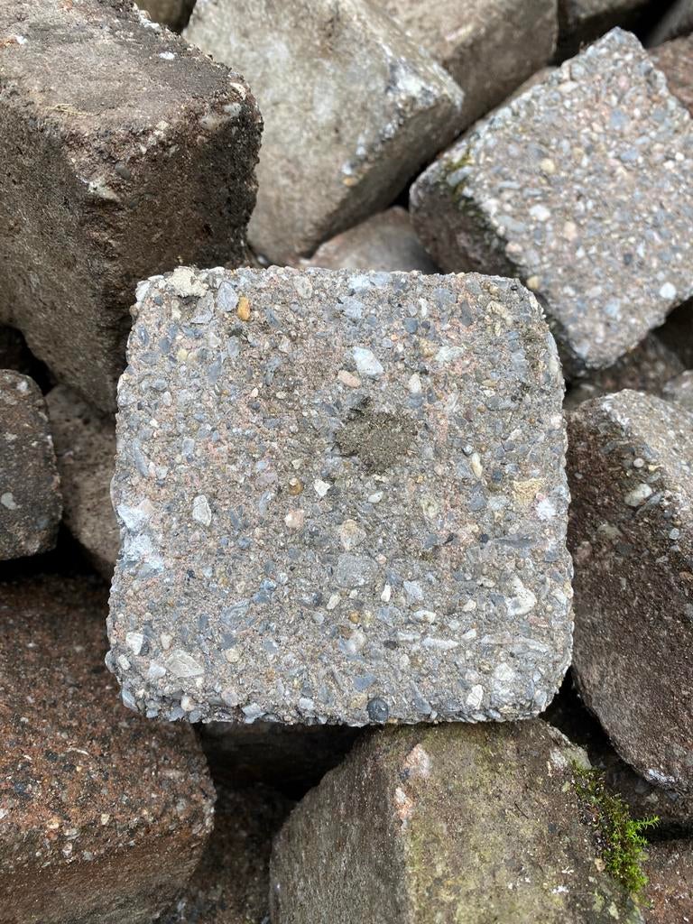 Voyelles, Enlèvement, Comme neuf, Briques