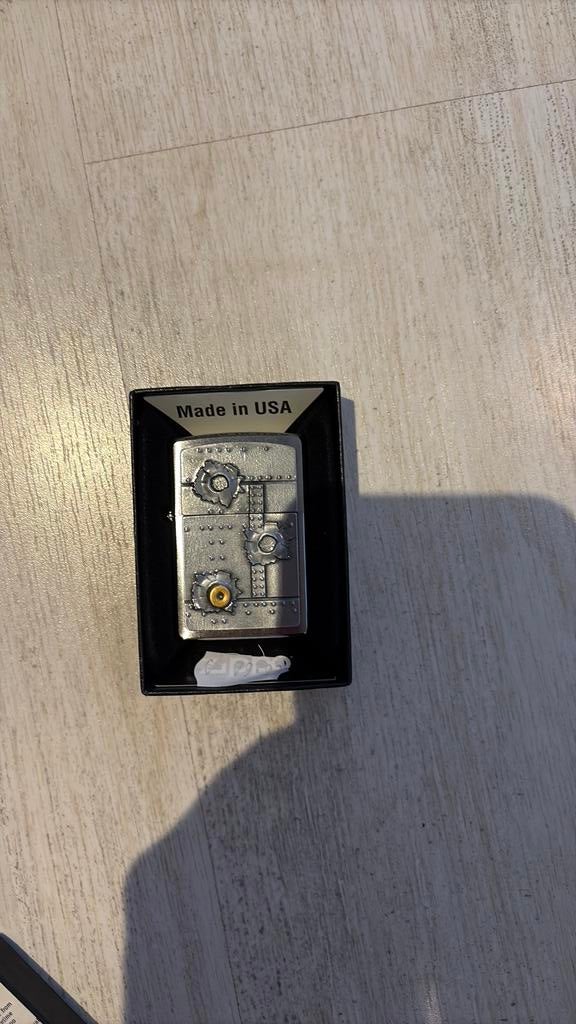 Zippo, Collections, Envoi, Neuf