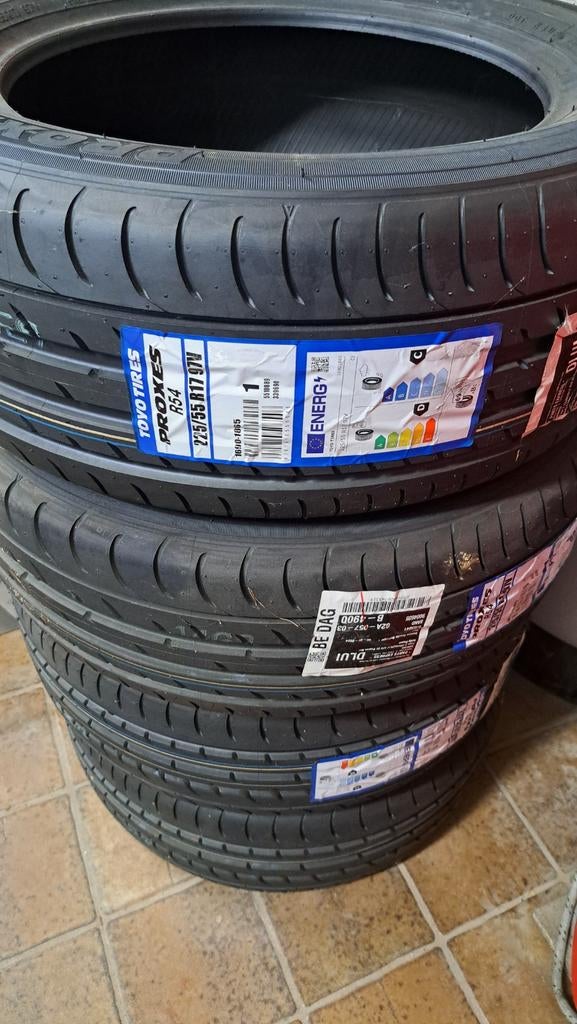 Pneus neufs 225/55 R17 97V, Auto diversen, Autosport-onderdelen
