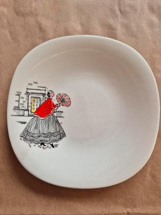 6 soucoupes ou soucoupes Boch Freres La Louviere, Antiquités & Art, Enlèvement