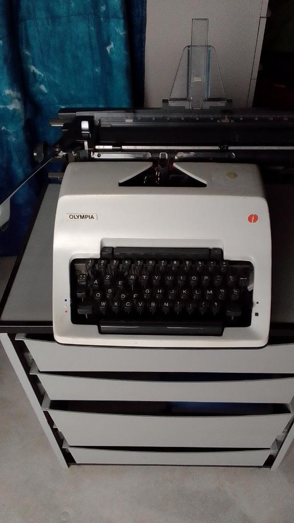 machine à écrire, Enlèvement, Utilisé