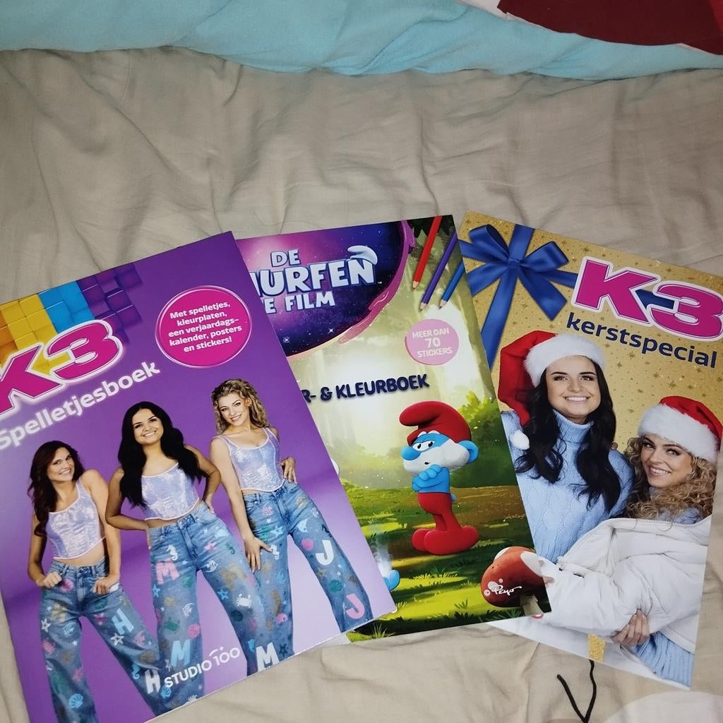 3 livres de jeux, d'autocollants et de couleurs K3 et les Sc, Enlèvement ou Envoi