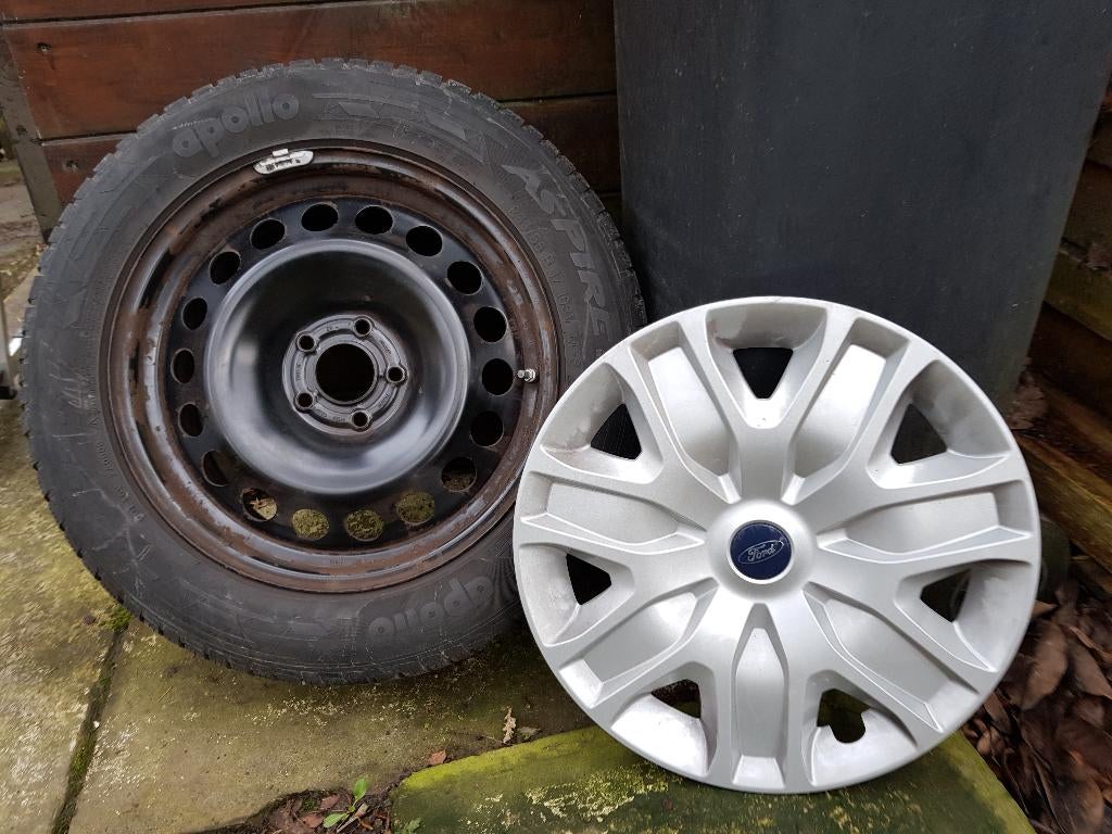 Pneus d'hiver pour Kuga 2L, Pneus hiver, Pneu(s), Enlèvement, Utilisé