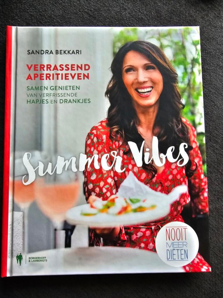 Verrassend aperitieven,  Sandra Bekkari, Ophalen of Verzenden, Zo goed als nieuw