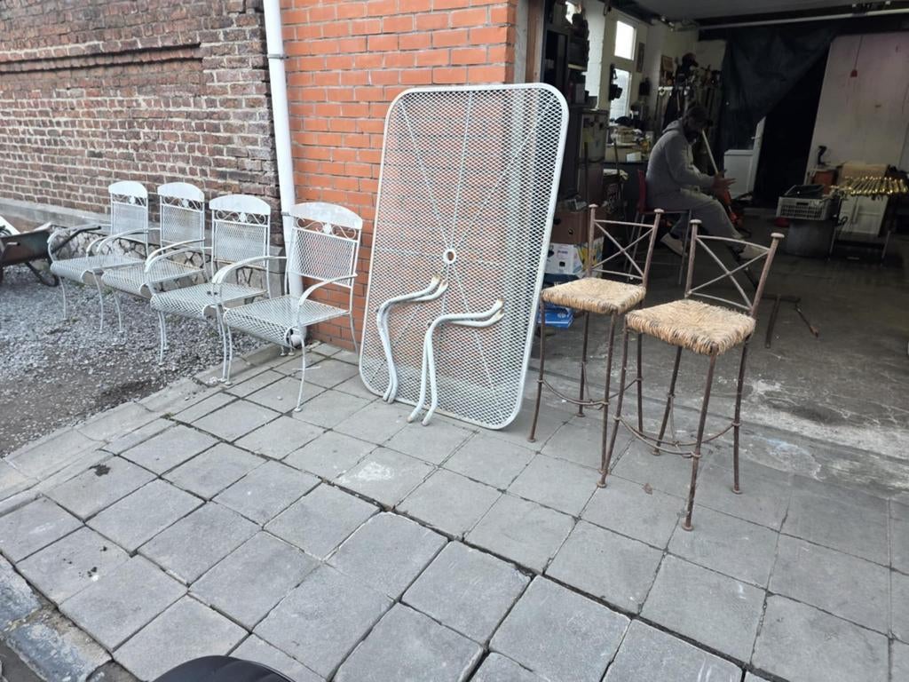 Lot de 4 chaises 1 table 2 tabouret faire offres, Enlèvement