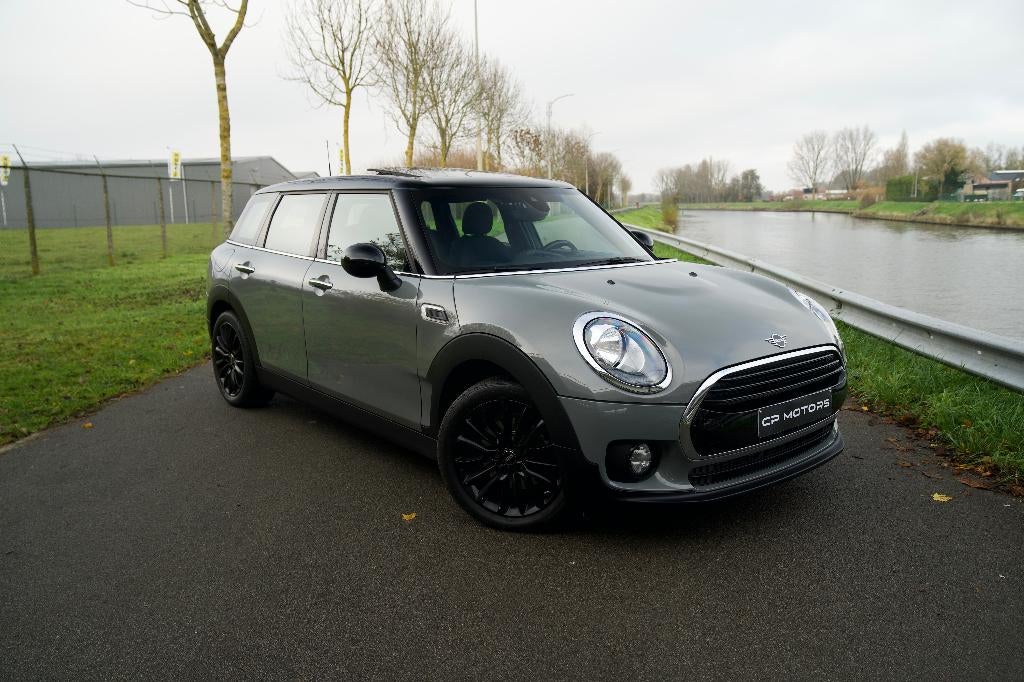 MINI COOPER CLUBMAN AUTOMAAT | PANO | PDC | MOONWALK GREY, Auto's, Mini, Stof, Bedrijf, 1499 cc, 100 kW