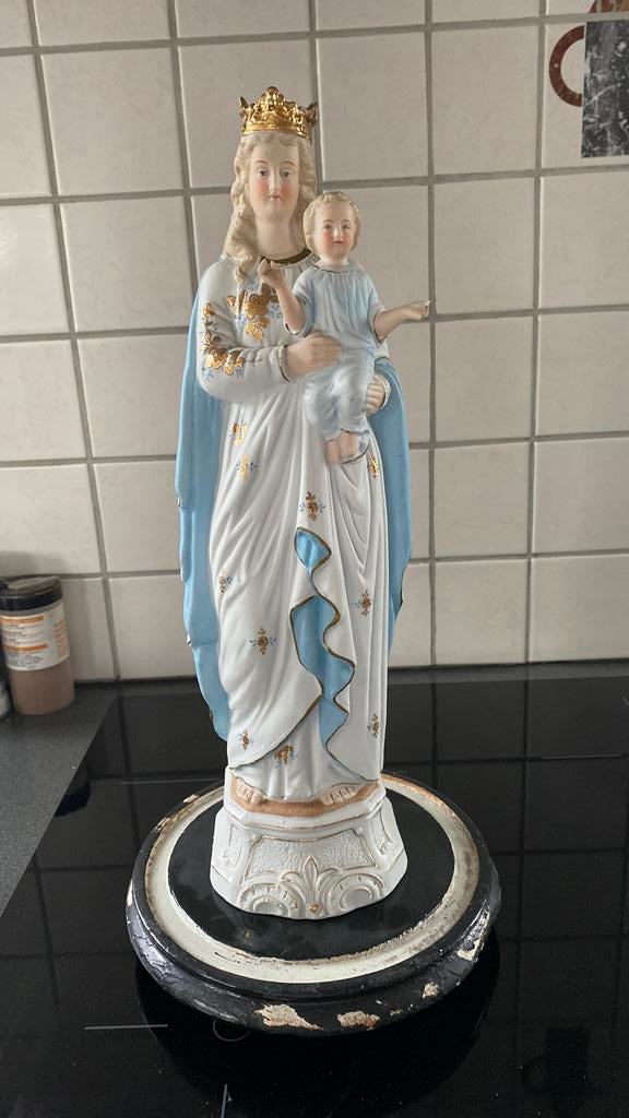 Prachtig beeld Maria met kind onder stolp., Enlèvement