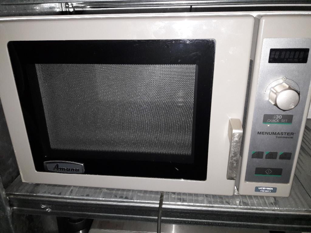 Horeca magnetronen, Articles professionnels, Horeca | Équipement de cuisine, Fours, Fours à micro-ondes et Fours à vapeur, Utilisé