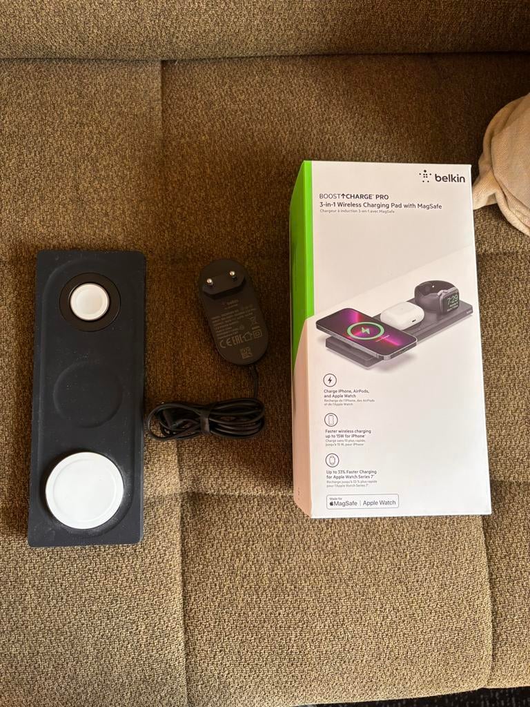 Belkin Boost Charge 3-in-1 Pro, Telecommunicatie, Ophalen, Zo goed als nieuw