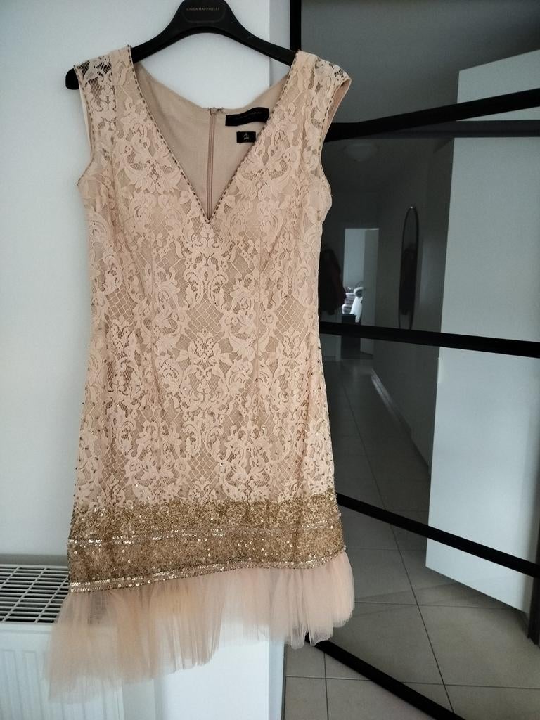 Bruidsjurk zalmkleur Linea Raffaelli maat 40, Kleding | Dames, Trouwkleding en Trouwaccessoires, Ophalen