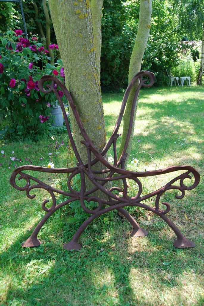 Paire de pieds de banc de jardin en fonte, Enlèvement, Comme neuf, Autres matériaux