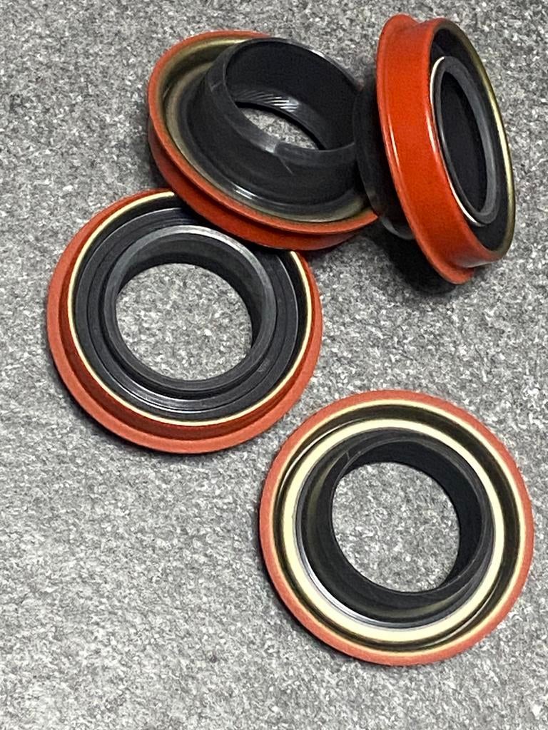 Ford C3/A4LD rear seal