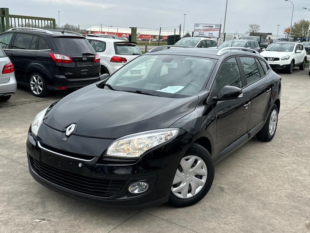 Premier propriétaire de la Renault Megan 1,2 L àessence 2013, Autos, Euro 5, Achat, Entreprise, Boîte manuelle