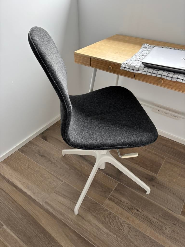 Chaise de bureau/conférence LANGFJÄLL, Maison & Meubles, Enlèvement, Comme neuf