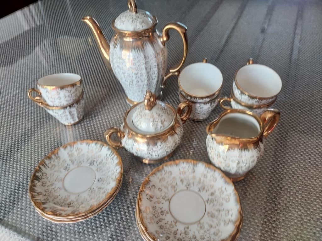 Mooi antiek koffiesetje 6 kopjes met kan suiker en melkkan, Ophalen
