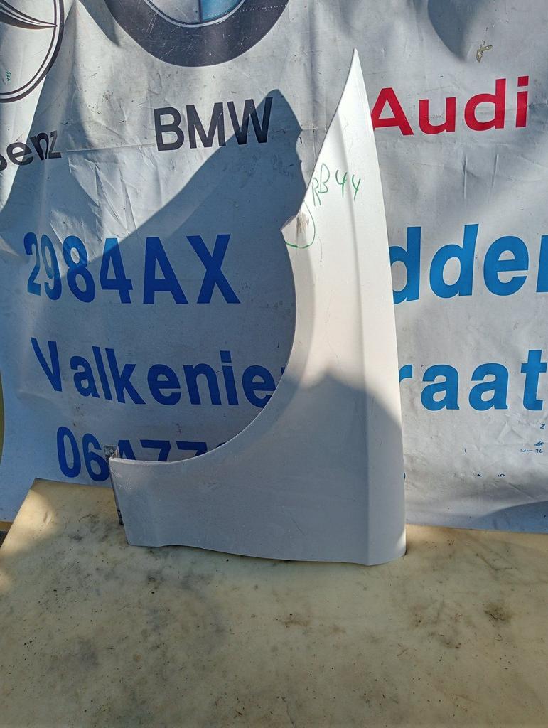 W218 CLS ZIJSCHERM LINKS A2188800524 SPATBORD LINKER SCHERM, Garde-boue, Utilisé, -, Gauche