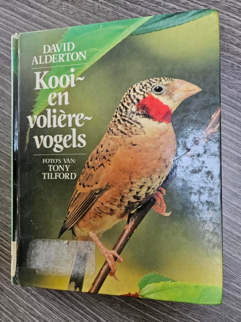 Boeken over volièrevogels - broeden van hoendereieren, Ophalen
