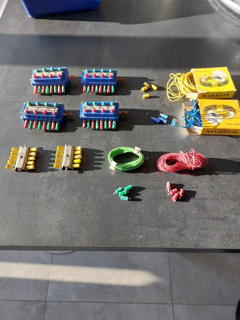 Marklin Ho, Verzamelen