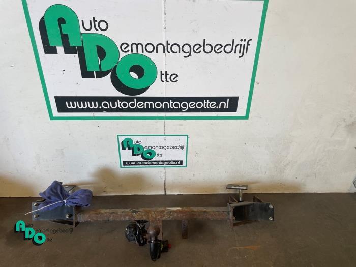 Trekhaak van een Opel Meriva (Meriva 03-), Auto-onderdelen, Gebruikt, -, -, Opel