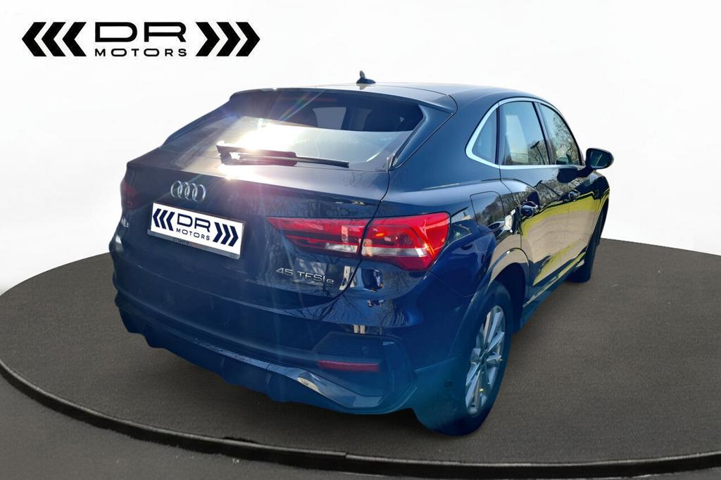 Audi Q3 DODE HOEK - LED - LEDER - VERWARMDE ZETELS, 245 pk, 0 min, 0 kg, Zwart