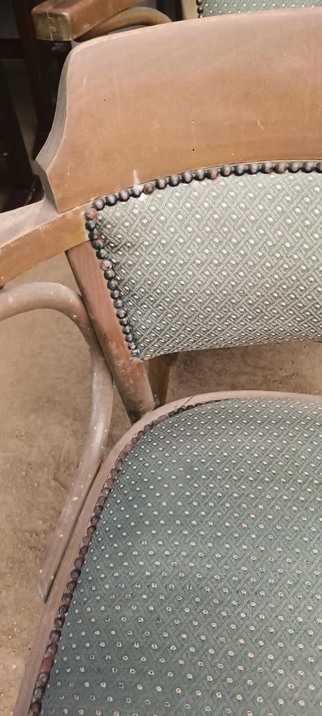 22 cafe stoelen met armleuning, Ophalen