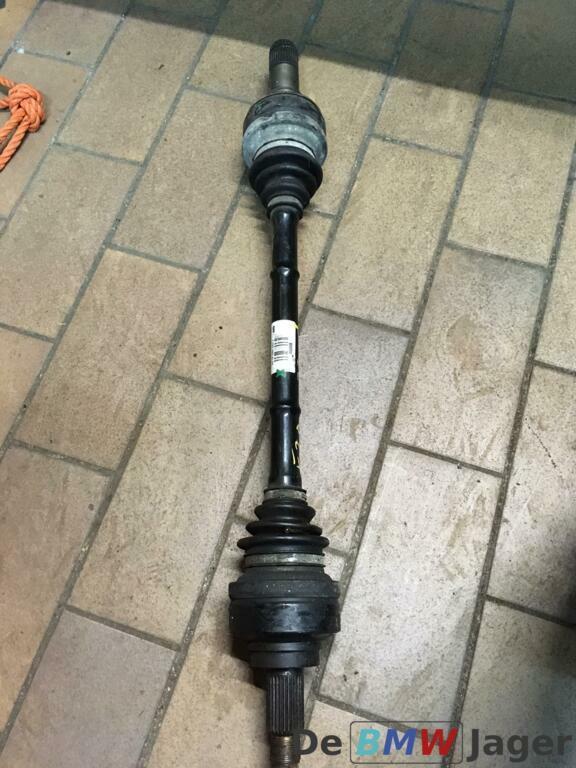 Aandrijfas linksachter BMW F20 F21 F23 F30 F32 F36 7597689, Enlèvement ou Envoi, Utilisé, BMW, BMW