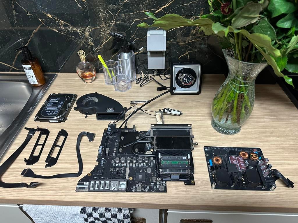 Pièces détachées de l'iMac 27 pouces Retina 5k 2017, Informatique & Logiciels, Apple Desktops, Enlèvement, 32 GB, IMac, HDD